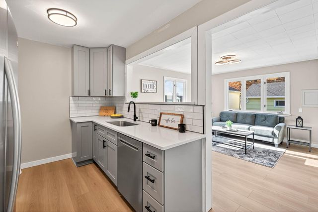 5844 45th Avenue S, Minneapolis, MN 55417