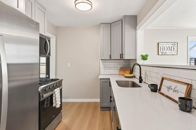 5844 45th Avenue S, Minneapolis, MN 55417