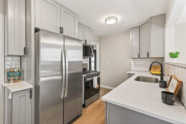 5844 45th Avenue S, Minneapolis, MN 55417