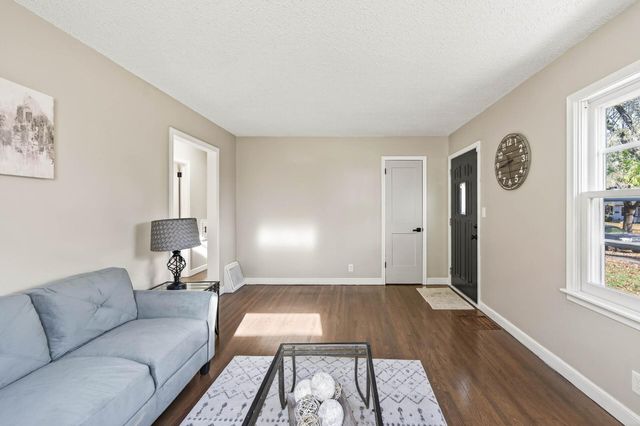 5844 45th Avenue S, Minneapolis, MN 55417