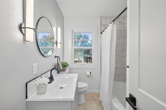 5844 45th Avenue S, Minneapolis, MN 55417