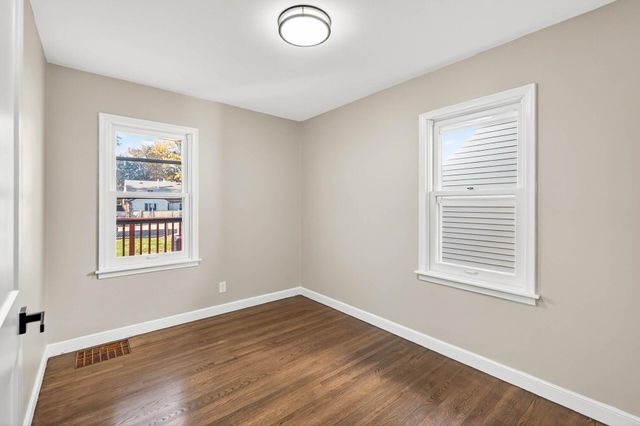 5844 45th Avenue S, Minneapolis, MN 55417