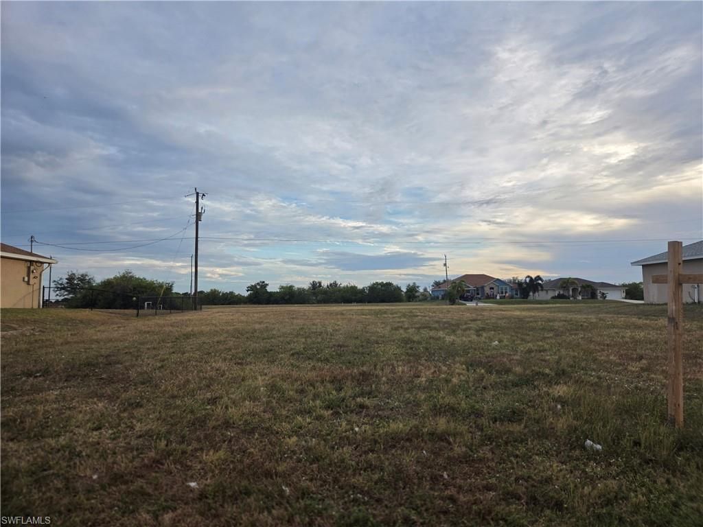 1018 Kismet PKWY E, CAPE CORAL, FL 33909 — exterior