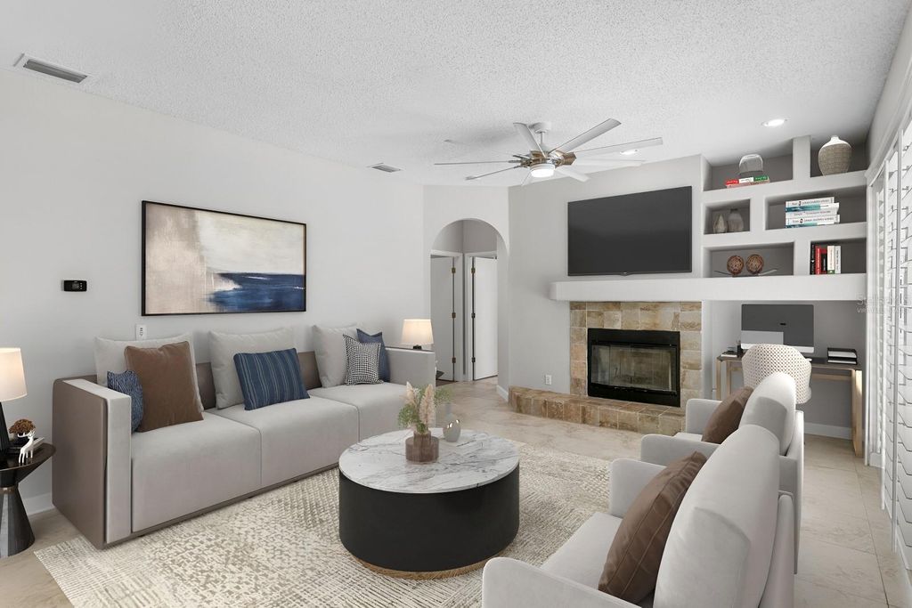 Image 20 of property listing at 9337 WELLINGTON PARK CIRCLE, Tampa, FL 33647