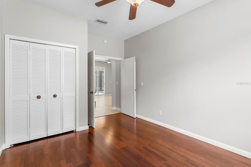 Image 42 of property listing at 9337 WELLINGTON PARK CIRCLE, Tampa, FL 33647