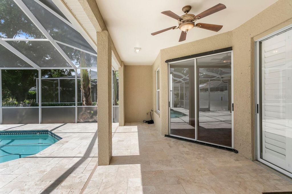 Image 50 of property listing at 9337 WELLINGTON PARK CIRCLE, Tampa, FL 33647