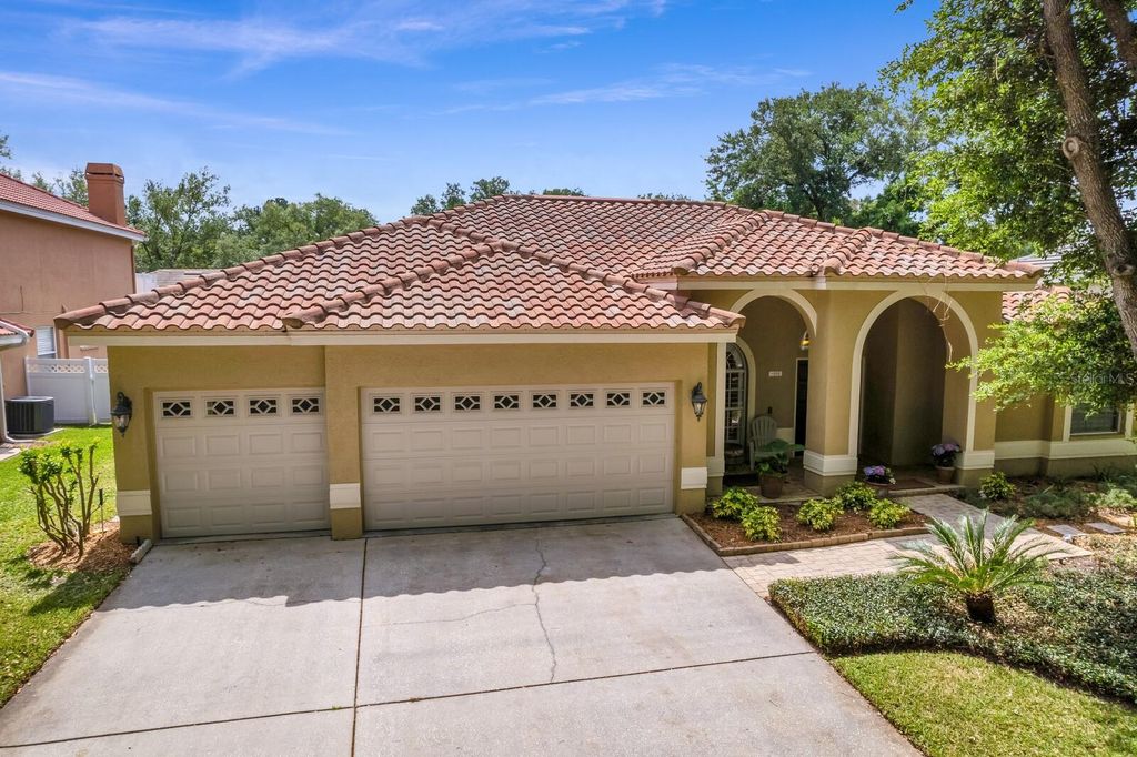 Image 73 of property listing at 9337 WELLINGTON PARK CIRCLE, Tampa, FL 33647