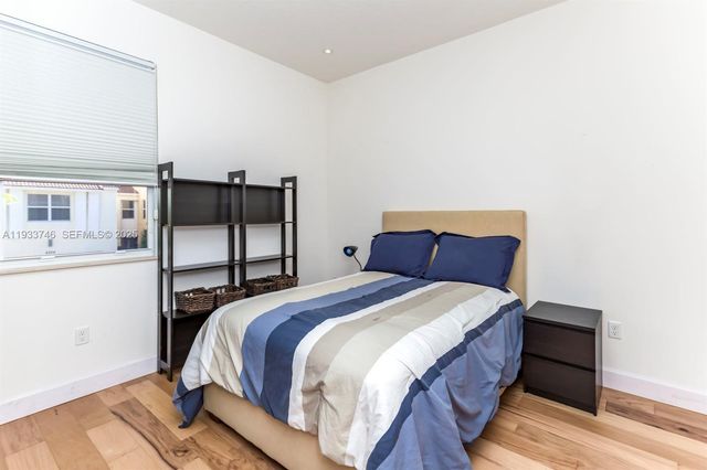 4857 NW 16th Ter, Boca Raton, FL 33431