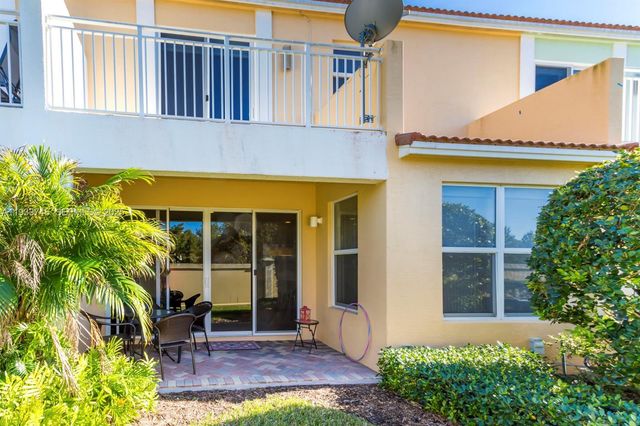4857 NW 16th Ter, Boca Raton, FL 33431