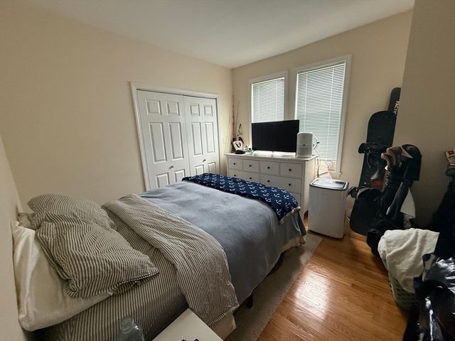 220 Middlesex Avenue 3, Medford, MA 02155