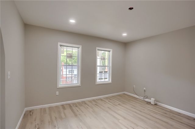 419 Maytide St, Overbrook, PA 15227