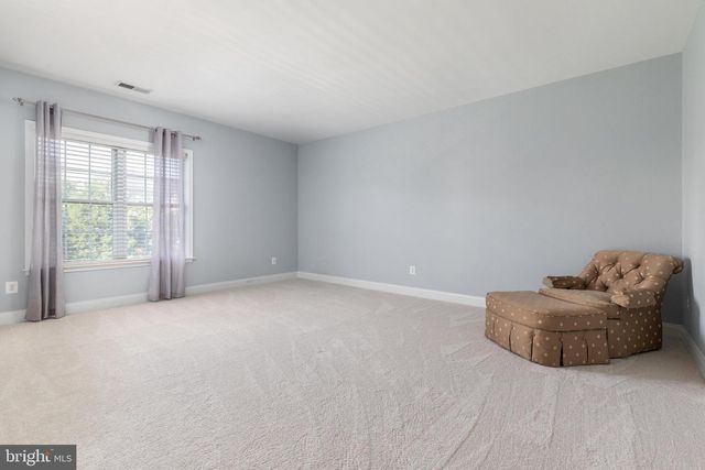 5813 WATERLOO BRIDGE CIR, Haymarket, VA 20169
