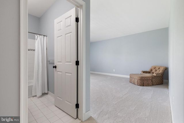 5813 WATERLOO BRIDGE CIR, Haymarket, VA 20169