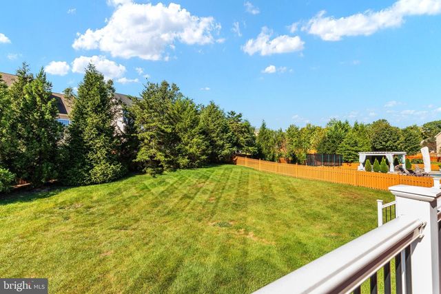 5813 WATERLOO BRIDGE CIR, Haymarket, VA 20169