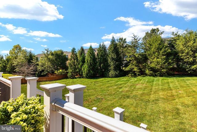 5813 WATERLOO BRIDGE CIR, Haymarket, VA 20169
