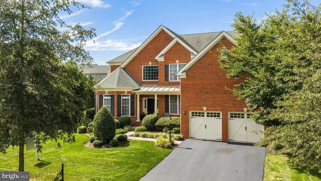 5813 WATERLOO BRIDGE CIR, Haymarket, VA 20169