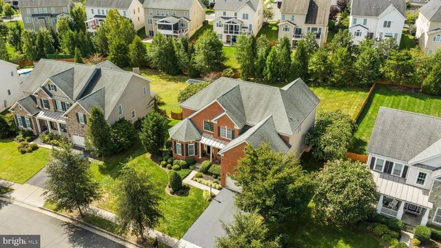5813 WATERLOO BRIDGE CIR, Haymarket, VA 20169