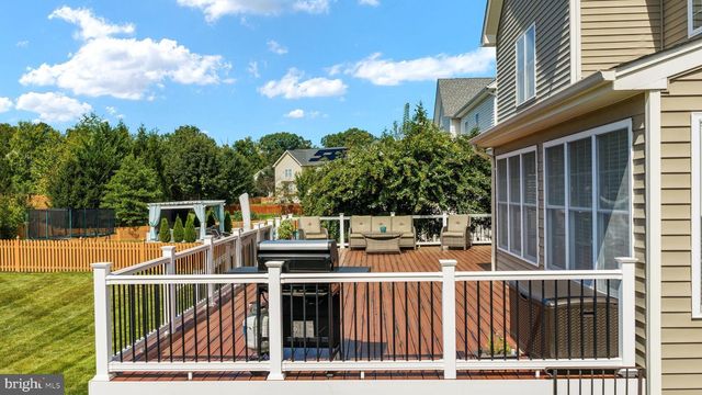 5813 WATERLOO BRIDGE CIR, Haymarket, VA 20169