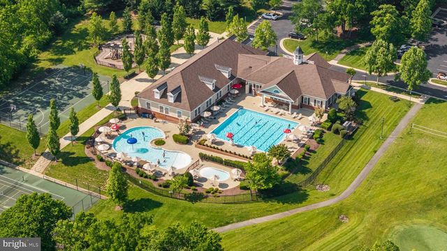 5813 WATERLOO BRIDGE CIR, Haymarket, VA 20169