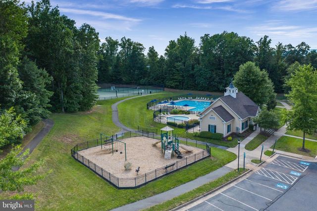 5813 WATERLOO BRIDGE CIR, Haymarket, VA 20169