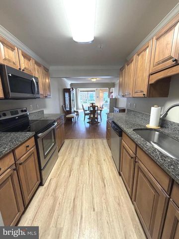 133 THOMAS JEFFERSON ST, La Plata, MD 20646