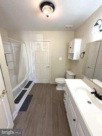 133 THOMAS JEFFERSON ST, La Plata, MD 20646