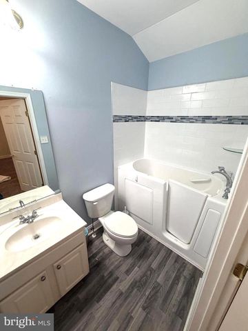 133 THOMAS JEFFERSON ST, La Plata, MD 20646