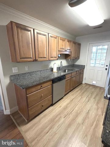 133 THOMAS JEFFERSON ST, La Plata, MD 20646