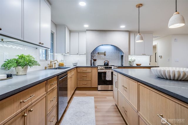 10410 13th Street Ct E, Edgewood, WA 98372