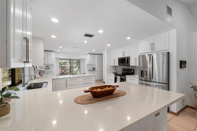 11217 NW 10TH Manor, Coral Springs, FL 33071