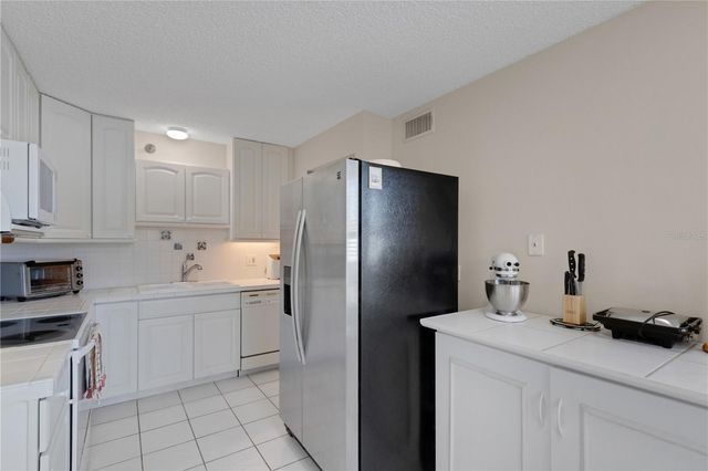 4480 FAIRWAYS BOULEVARD 208, Bradenton, FL 34209