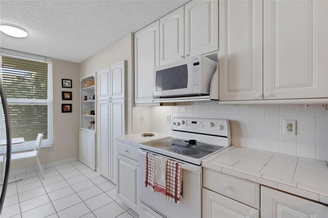 4480 FAIRWAYS BOULEVARD 208, Bradenton, FL 34209