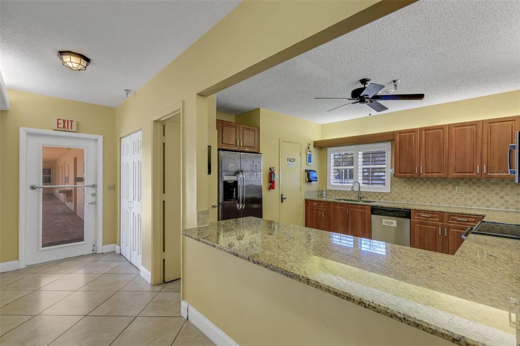 Image 46 of property listing at 4480 FAIRWAYS BOULEVARD 208, Bradenton, FL 34209