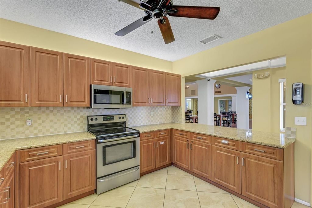 Image 47 of property listing at 4480 FAIRWAYS BOULEVARD 208, Bradenton, FL 34209