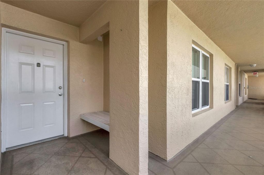 Image 8 of property listing at 4480 FAIRWAYS BOULEVARD 208, Bradenton, FL 34209