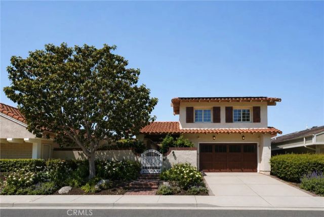 7 Cherbourg, Newport Beach, CA 92660