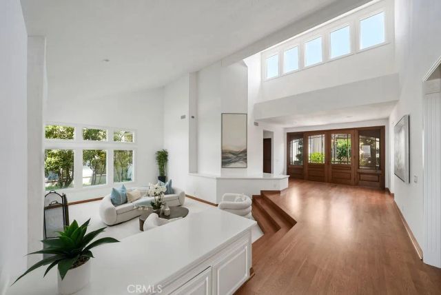 7 Cherbourg, Newport Beach, CA 92660