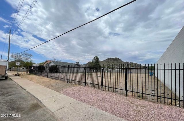 536 E VOGEL Avenue -, Phoenix, AZ 85020