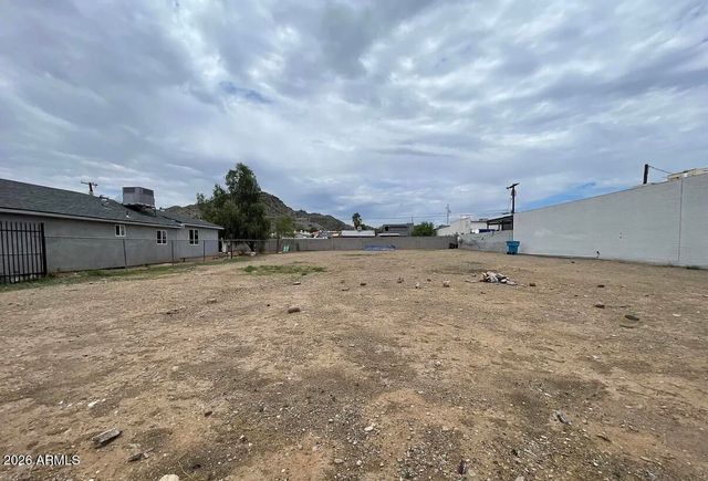 536 E VOGEL Avenue -, Phoenix, AZ 85020