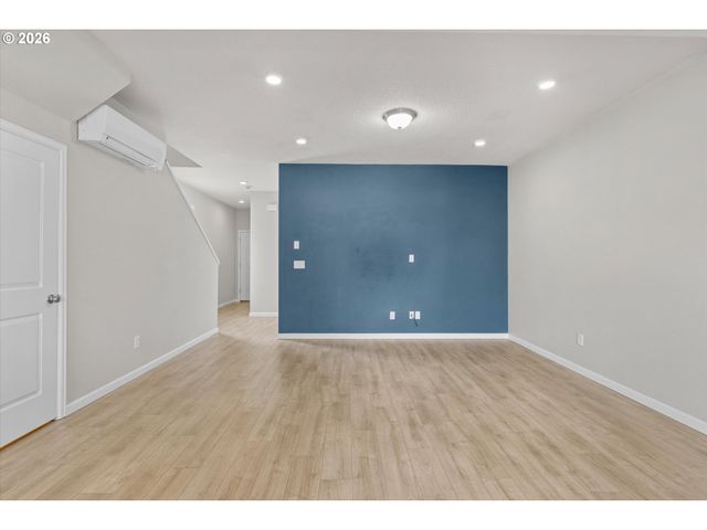 17323 Se ELIAS Ct, Damascus, OR 97089