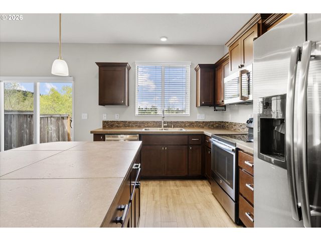 17323 Se ELIAS Ct, Damascus, OR 97089