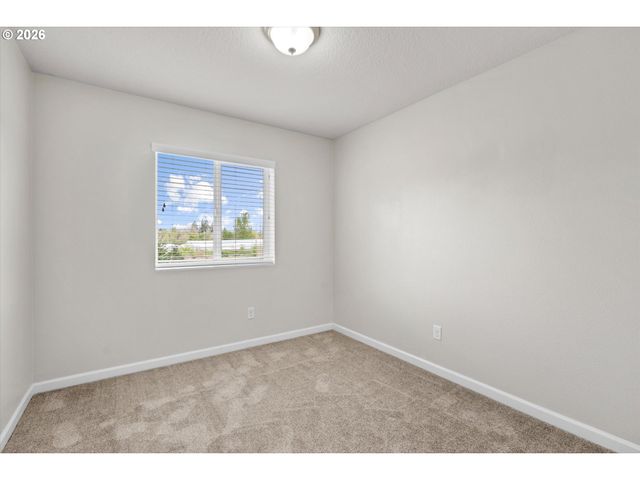 17323 Se ELIAS Ct, Damascus, OR 97089