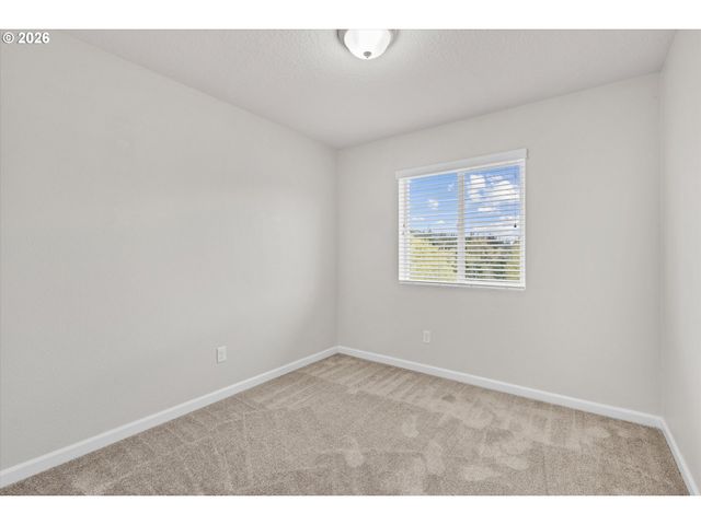 17323 Se ELIAS Ct, Damascus, OR 97089