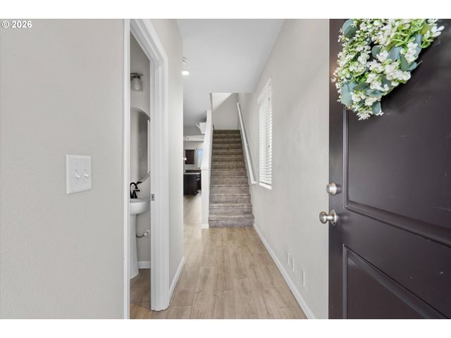 17323 Se ELIAS Ct, Damascus, OR 97089