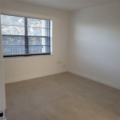 1301 NE 7th St 314, Hallandale Beach, FL 33009