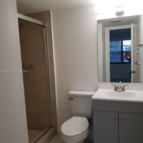 1301 NE 7th St 314, Hallandale Beach, FL 33009