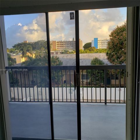 1301 NE 7th St 314, Hallandale Beach, FL 33009