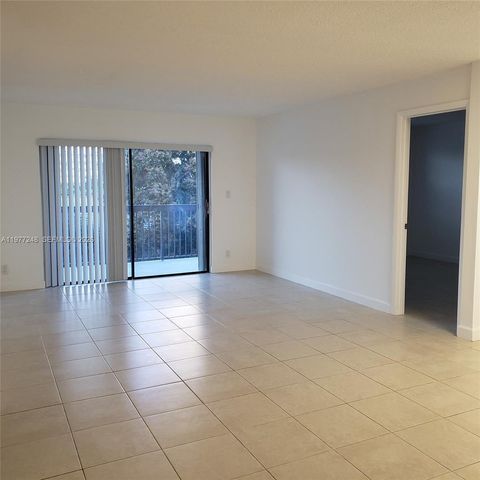 1301 NE 7th St 314, Hallandale Beach, FL 33009