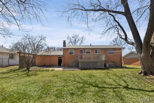 412 Fontainebleau, O'fallon, IL 62269