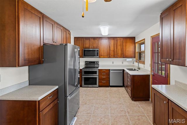 412 Fontainebleau, O'fallon, IL 62269